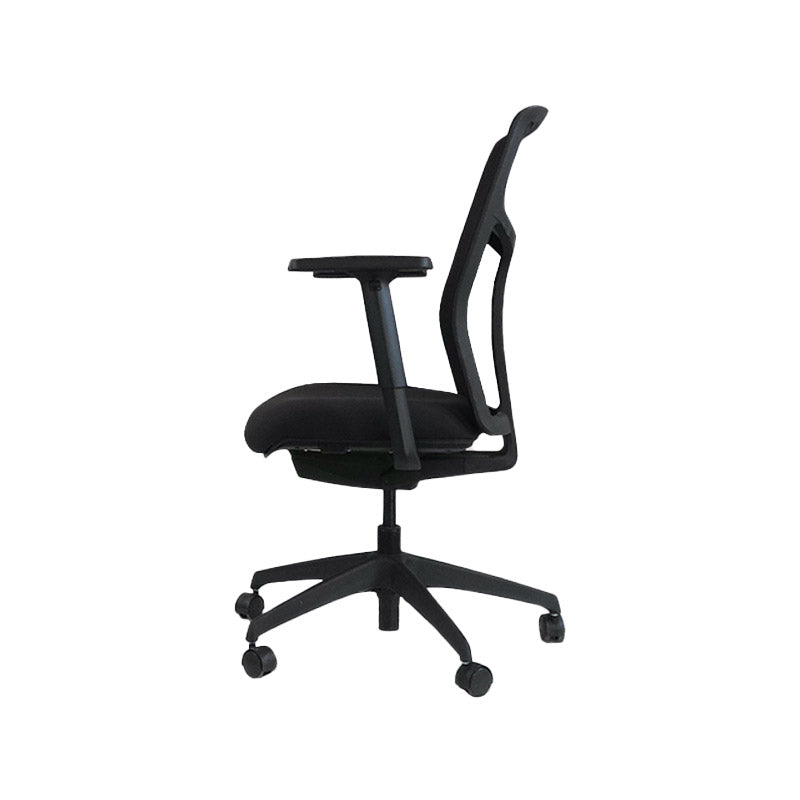 Boss Design: Tauro in Black Fabric - Task Chair - Refurbished