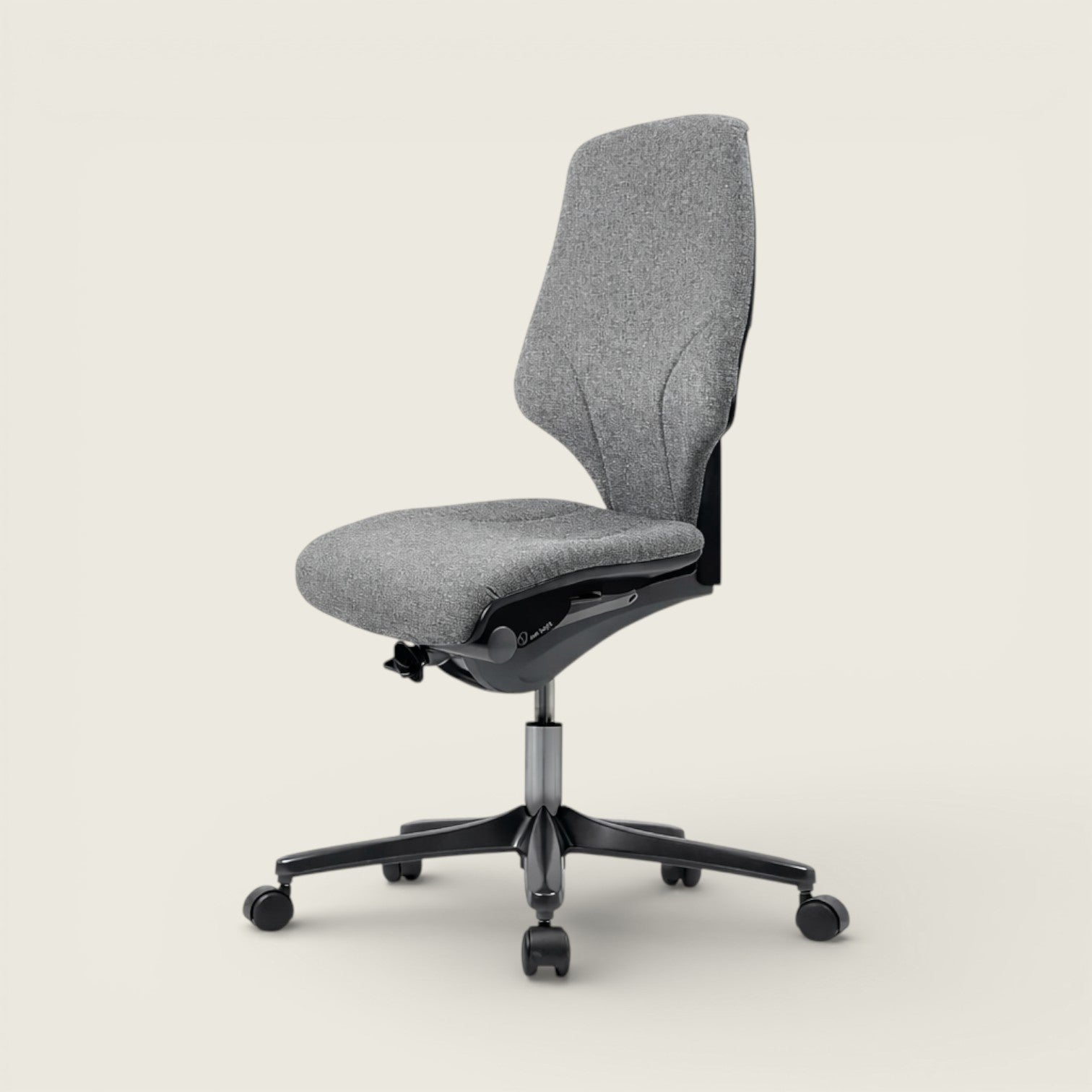 Orangebox: <tc>Giroflex</tc> G64 ohne Arme – Generalüberholt