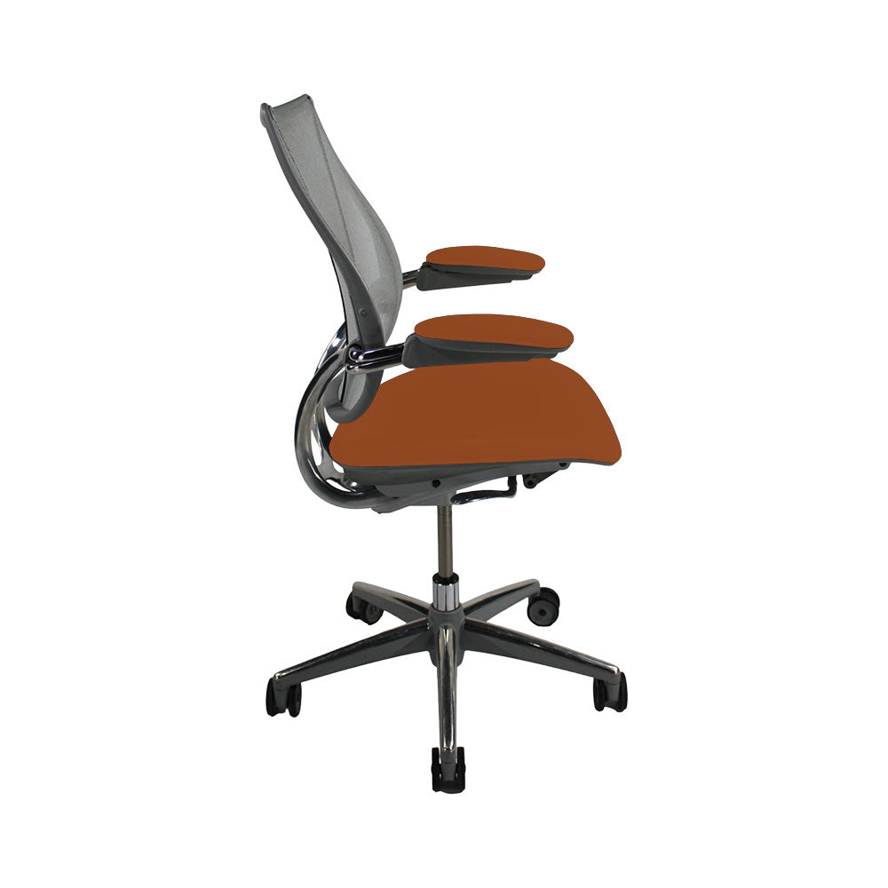 <tc>Humanscale</tc>: <tc>Liberty</tc> Bürostuhl aus hellbraunem Leder – Generalüberholt