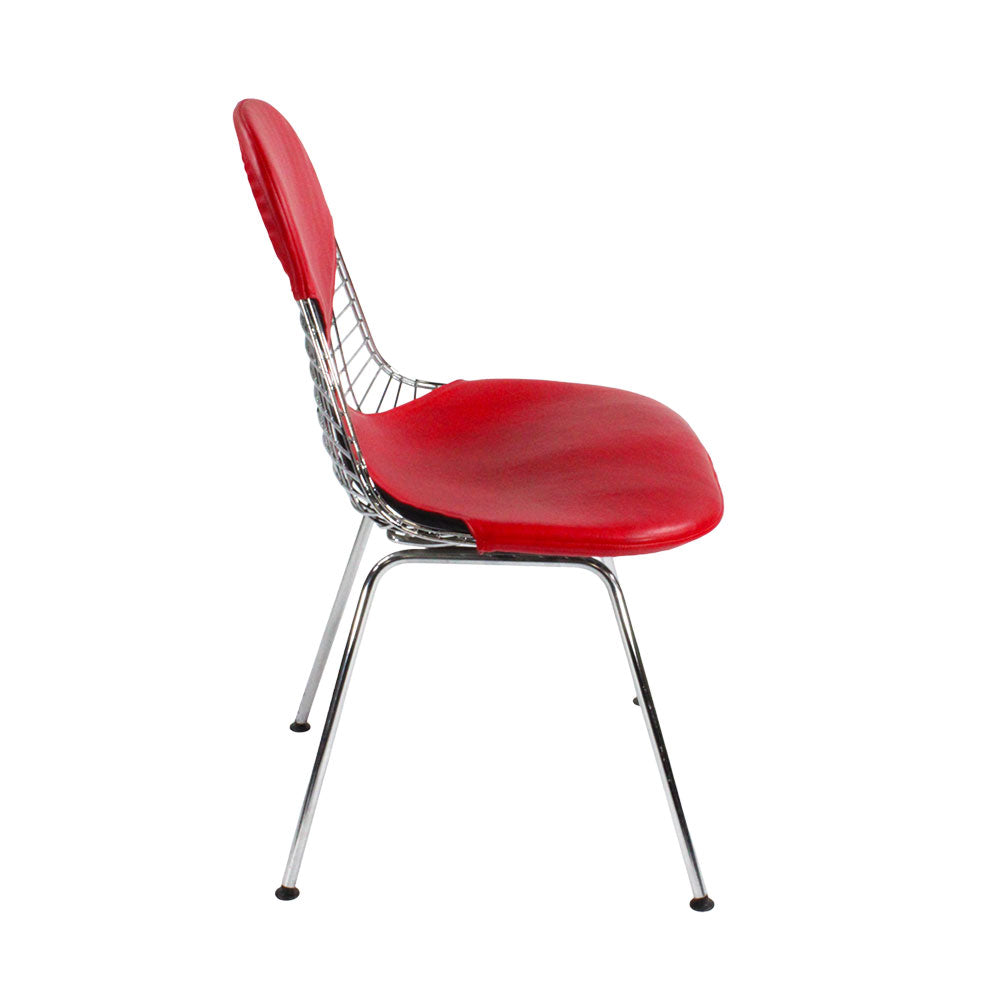 <tc>Vitra</tc>: <tc>Eames</tc> Drahtstuhl aus rotem Leder - Generalüberholt