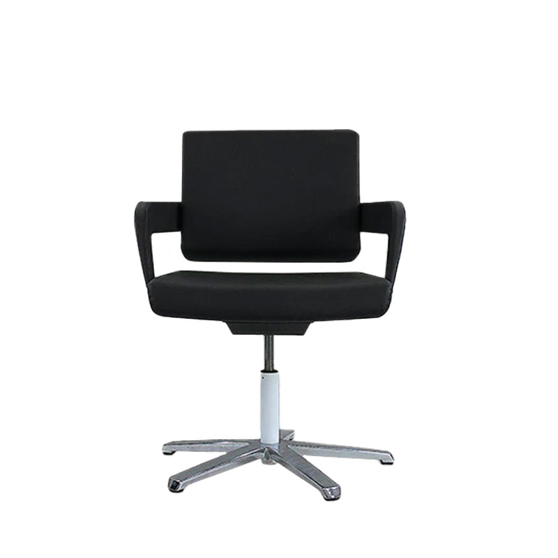 Konig + Neurath: Charta Lounge Chair - Refurbished