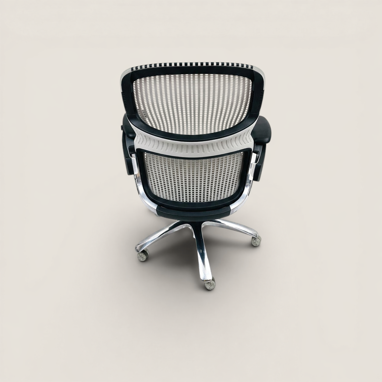 Knoll: Generation - Task Chair in Grey- Refurbished