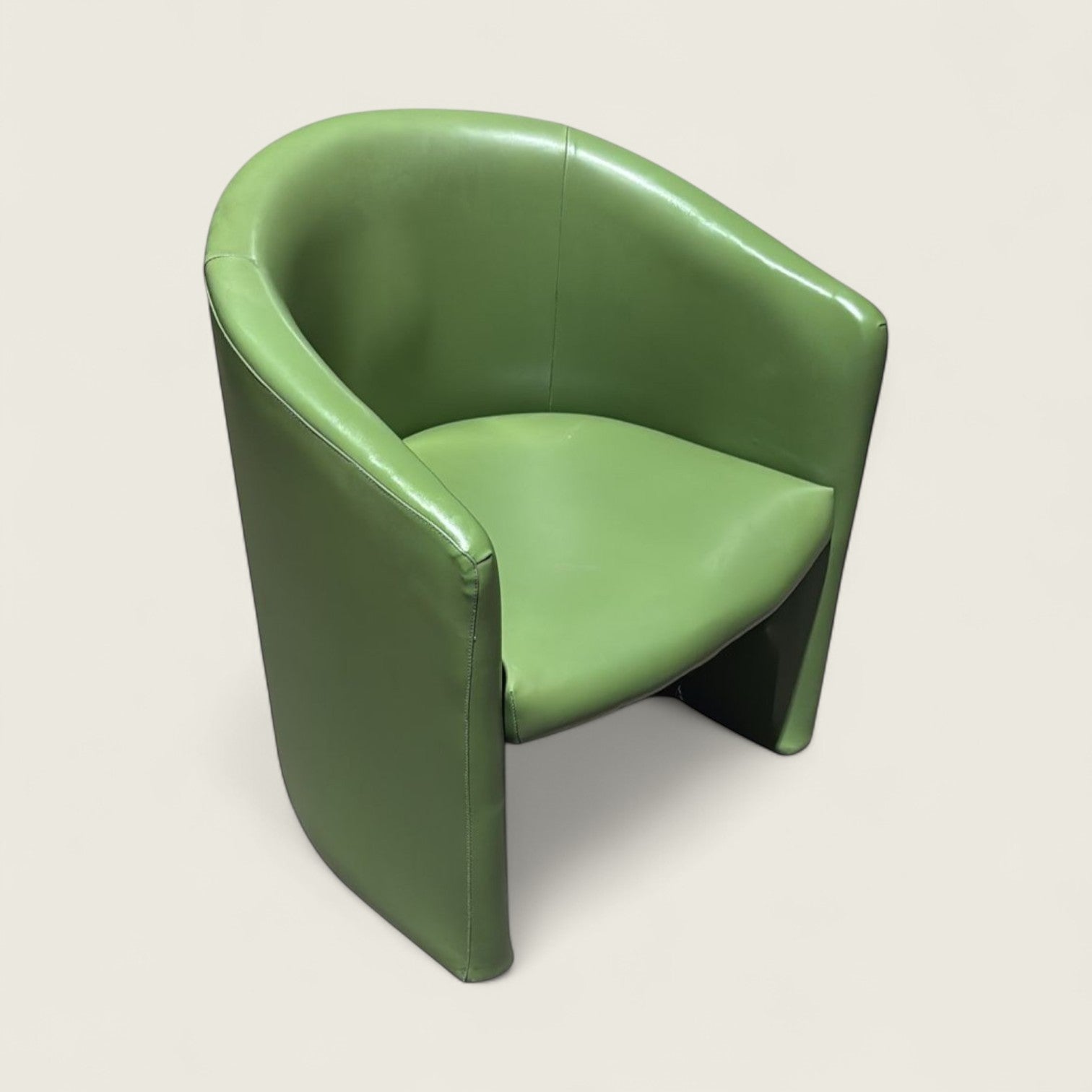 Minotti: Green Tub Lounge chair - Refurbished