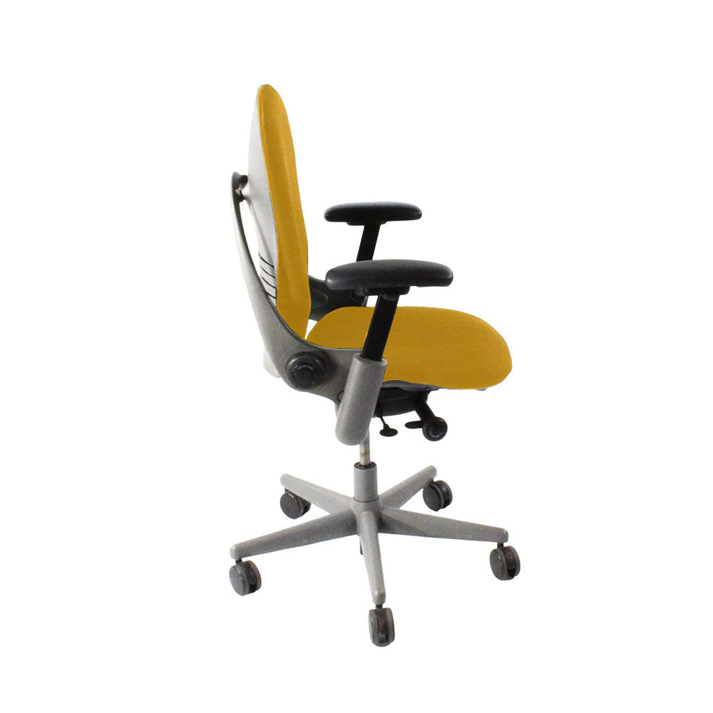 <tc>Steelcase</tc>: <tc>Leap V1</tc> Bürostuhl - Grauer Rahmen/Gelber Stoff - Generalüberholt