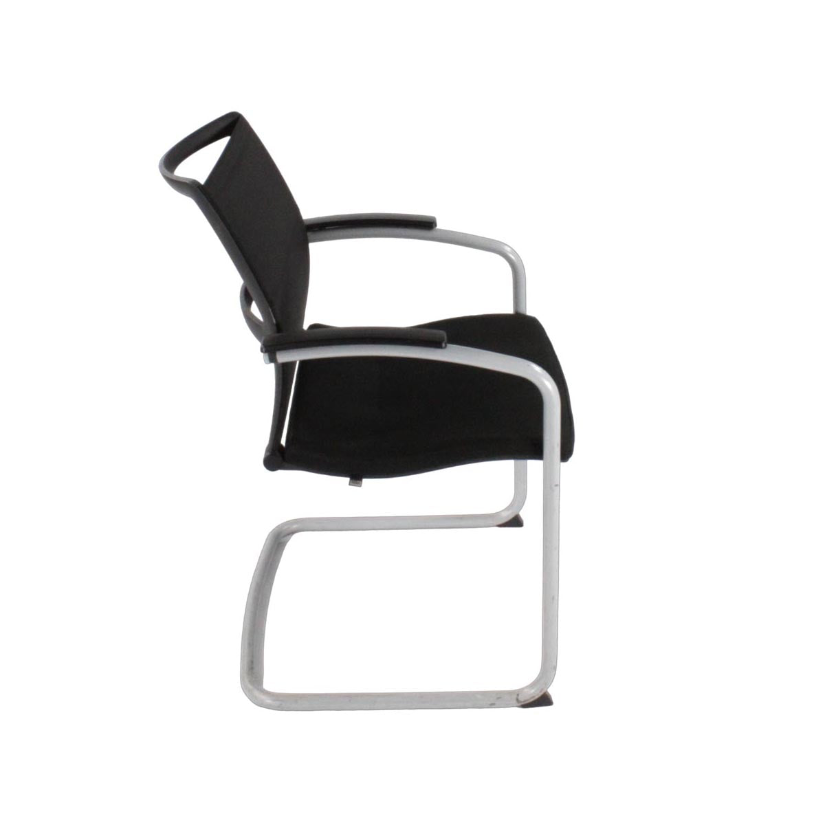 Sedus: Open Up Cantilever Chair with Mesh Back in Black Fabric - Refurbished
