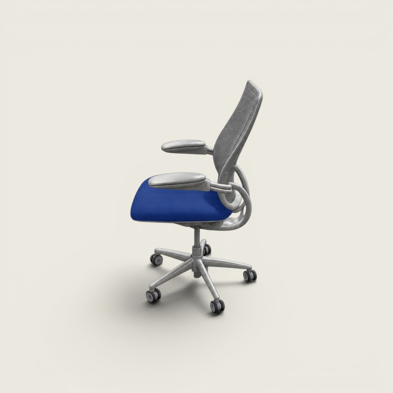 Humanscale: Liberty Task Chair In Blue Fabric - Refurbished