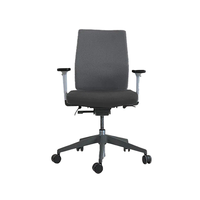 Senator: Free Flex Task Chair in Grey Fabric with Arms - Refurbished