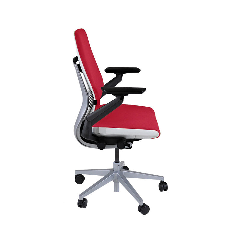<tc>Steelcase</tc>: Gesture Ergonomischer Bürostuhl - Roter Stoff - Generalüberholt