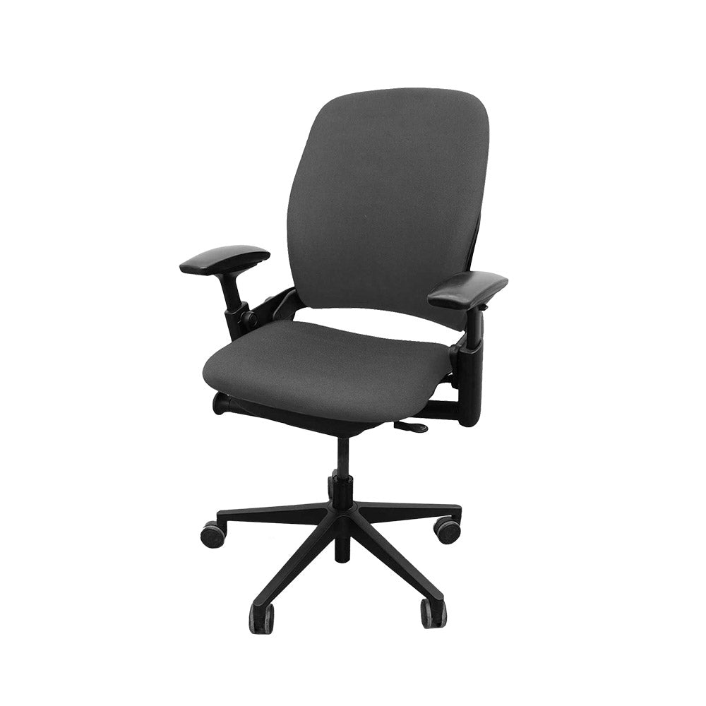 <tc>Steelcase</tc>: <tc>Leap V2</tc> Bürostuhl, höhenverstellbar, nur Armlehne, grauer Stoff, generalüberholt