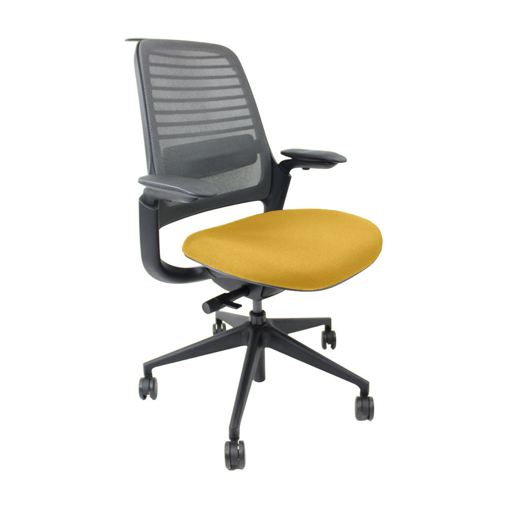 Steelcase: Series 1 Ergonomic Office Chair in Yellow Fabric - Refurbished