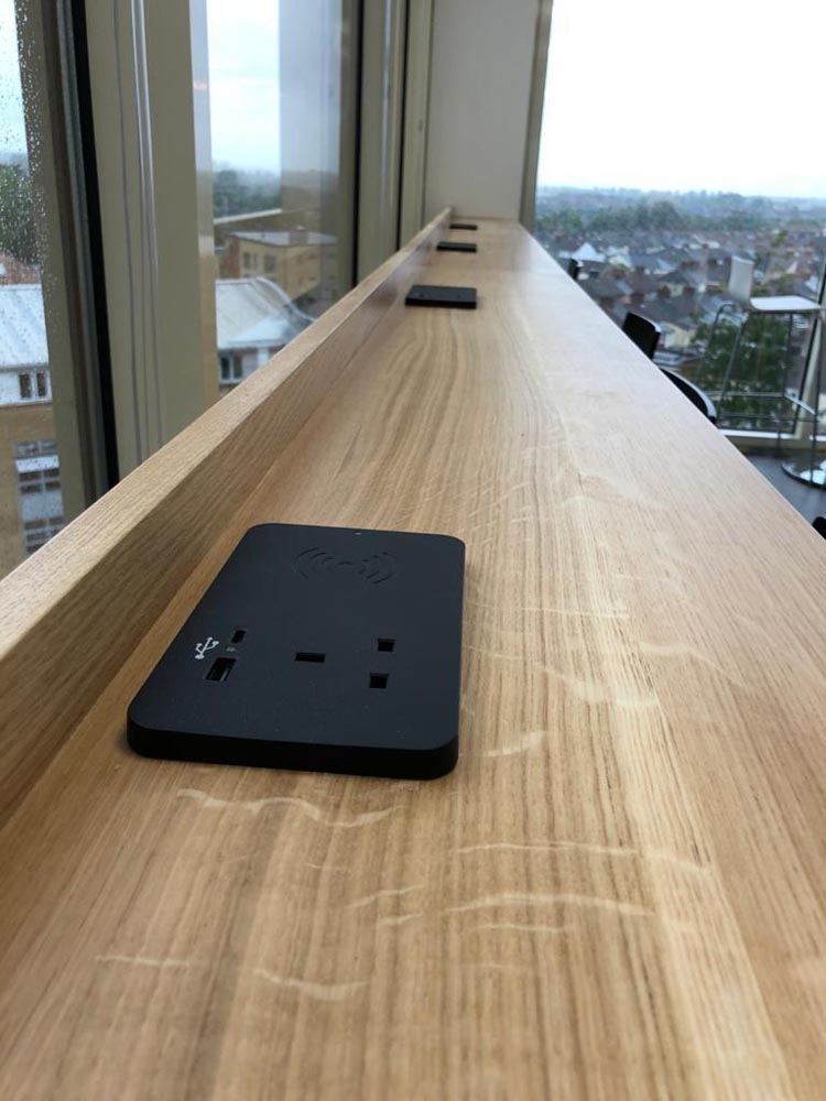 Rectangular Ion Duo Power Module In-desk in Black