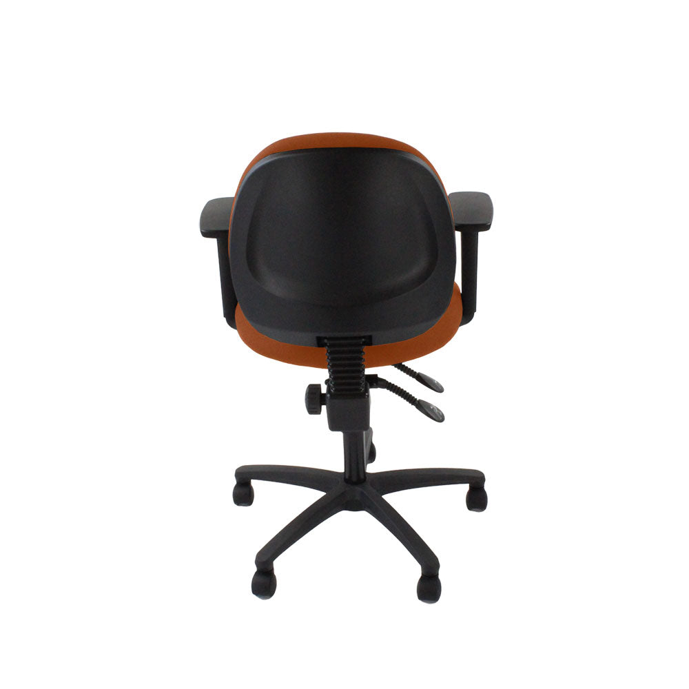 Sachsen: <tc>Scoop</tc> Operatorstuhl aus hellbraunem Leder - Generalüberholt