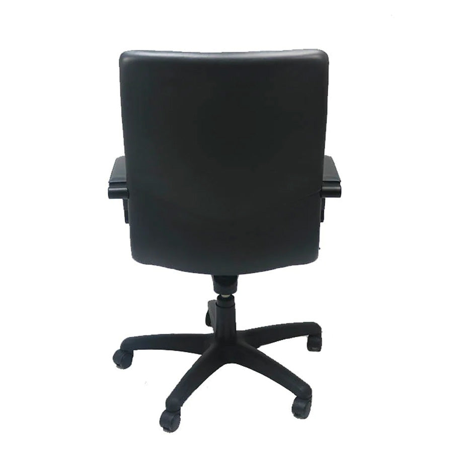 Nienkämper: <tc>Senator</tc> Konferenzstuhl - Generalüberholt