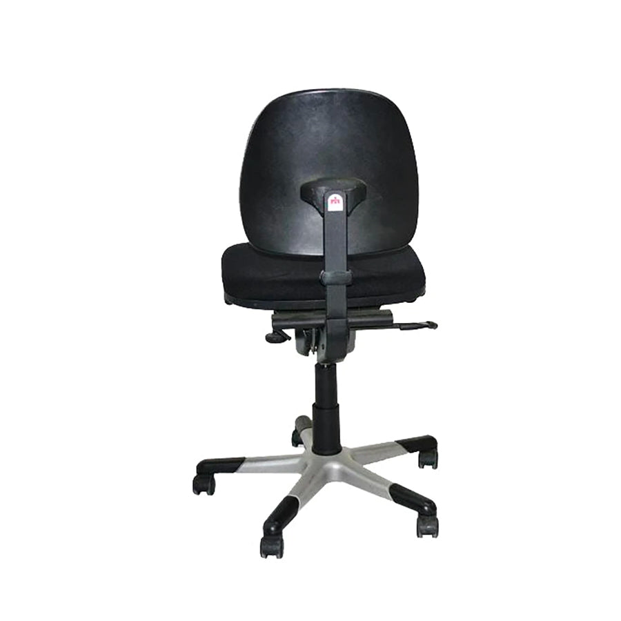 RH -Logik: 2 Ergonomischer Task -Stuhl - Renoviert