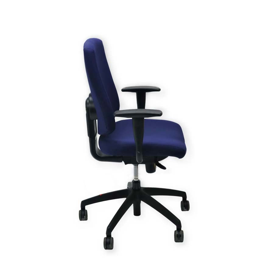 Senator: Torasen Pluto Task Chair - Refurbished