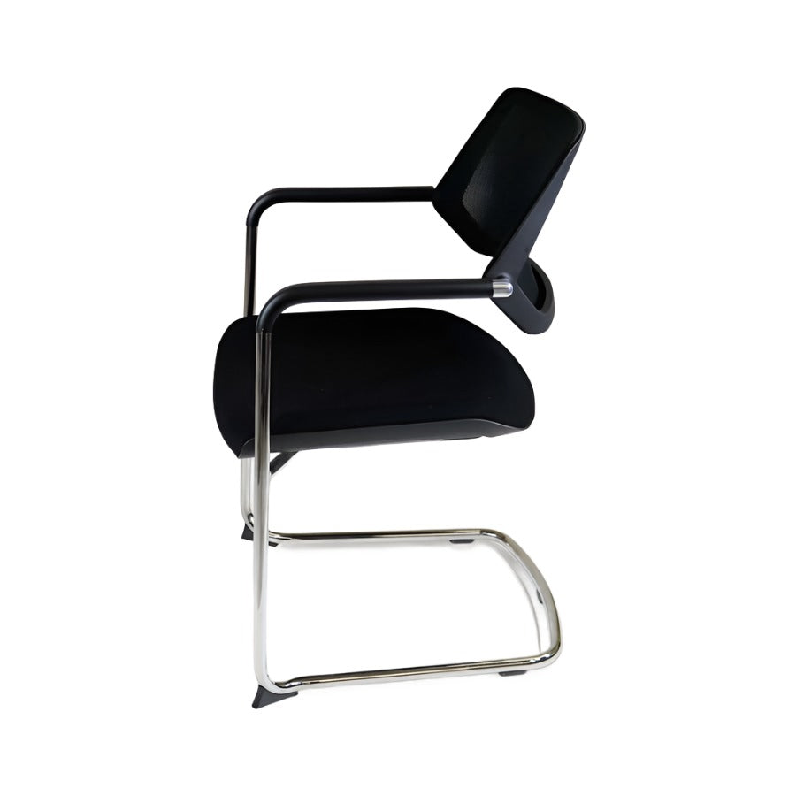 <tc>Steelcase</tc>: Qivi - Konferenzstuhl mit Kufengestell - Generalüberholt