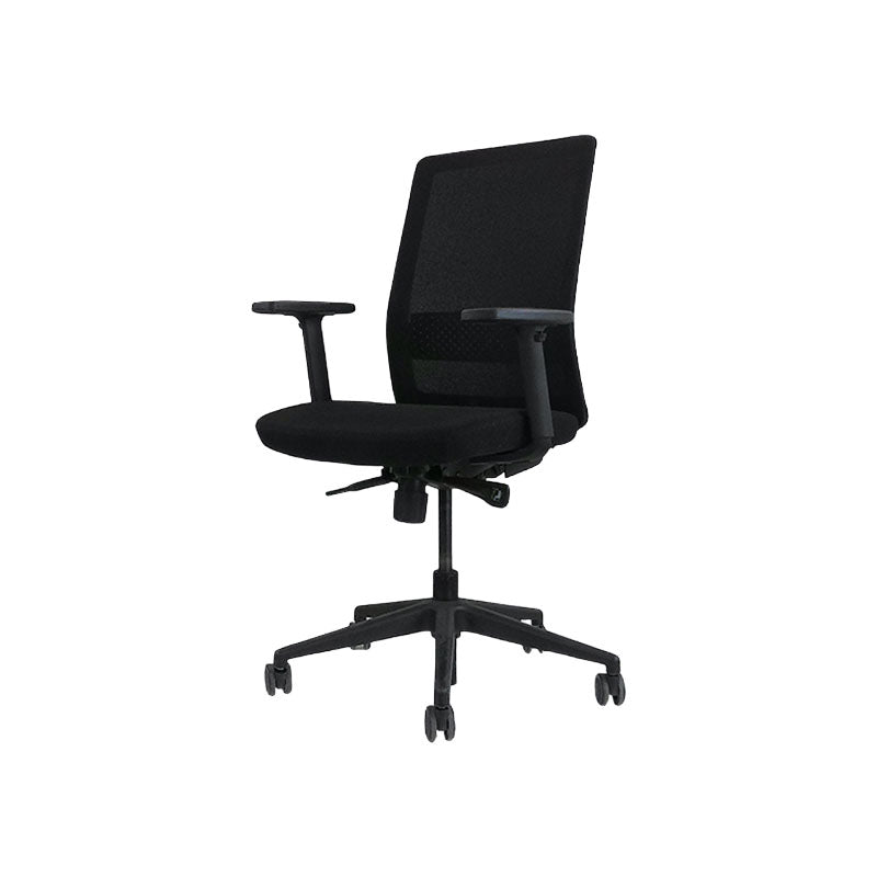 Bestuhl: S30 Bürostuhl aus schwarzem Stoff – generalüberholt
