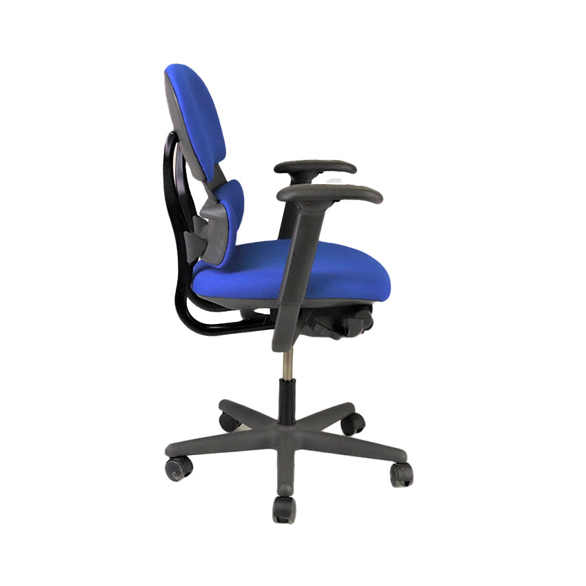 KI: Bürostuhl „Impulse“ aus blauem Stoff – generalüberholt