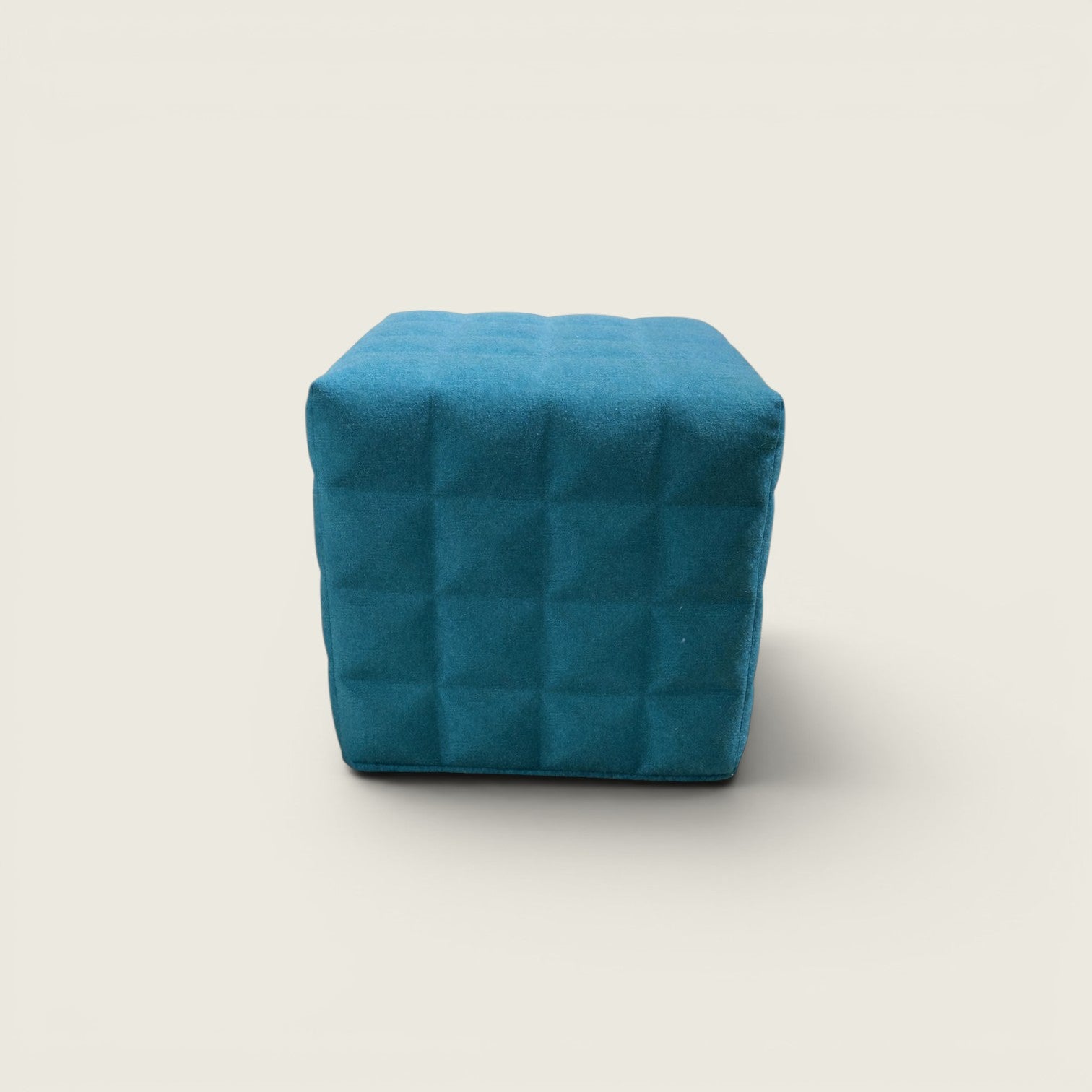 BuzziSpace: Cube 3D Solo Hocker aus blauem Stoff – generalüberholt