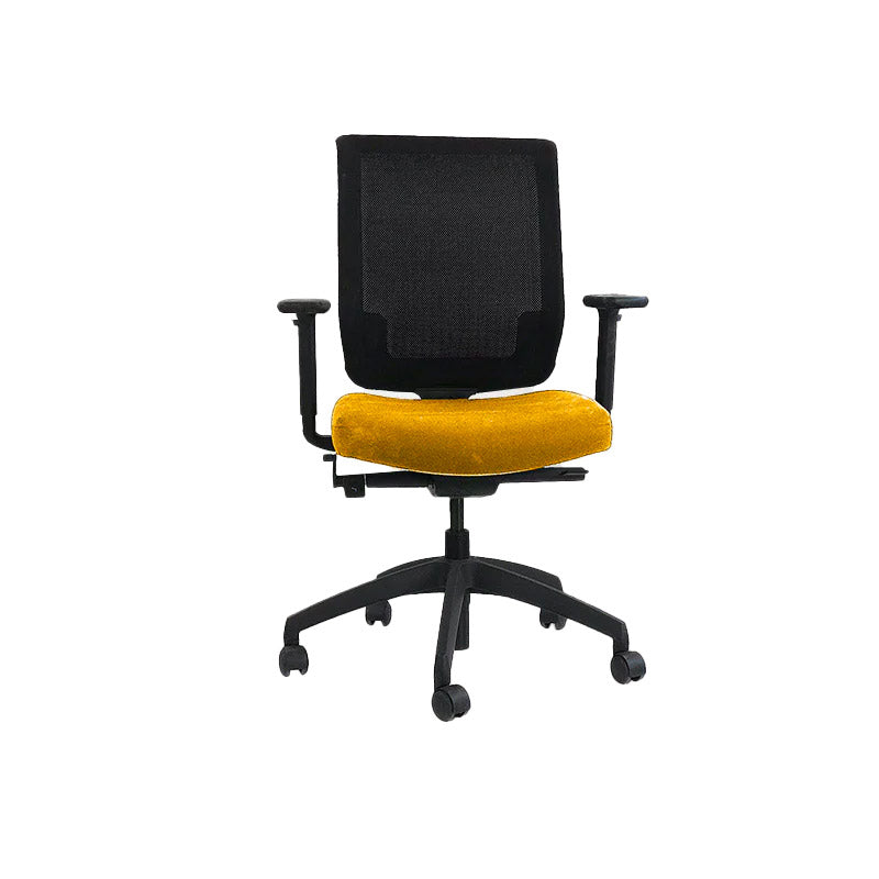 Verbindung: MY Task Chair aus gelbem Stoff – generalüberholt