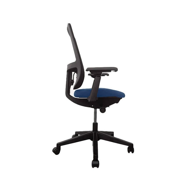 Haworth: Lively Task Chair in Blue Fabric - Refurbished