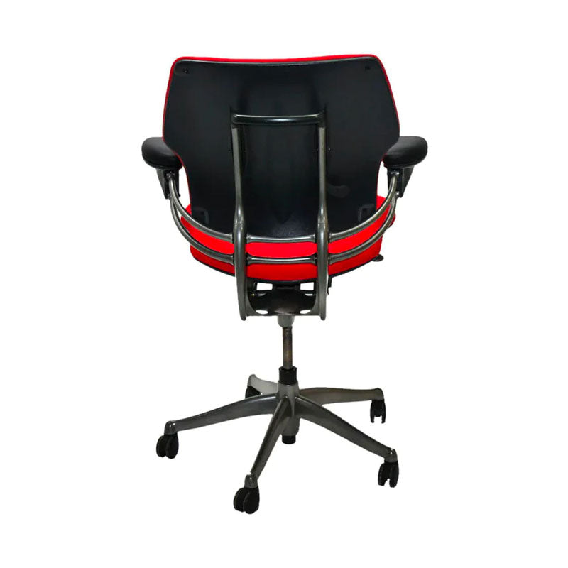 Humanscale: Freedom Task Chair aus rotem Stoff – generalüberholt