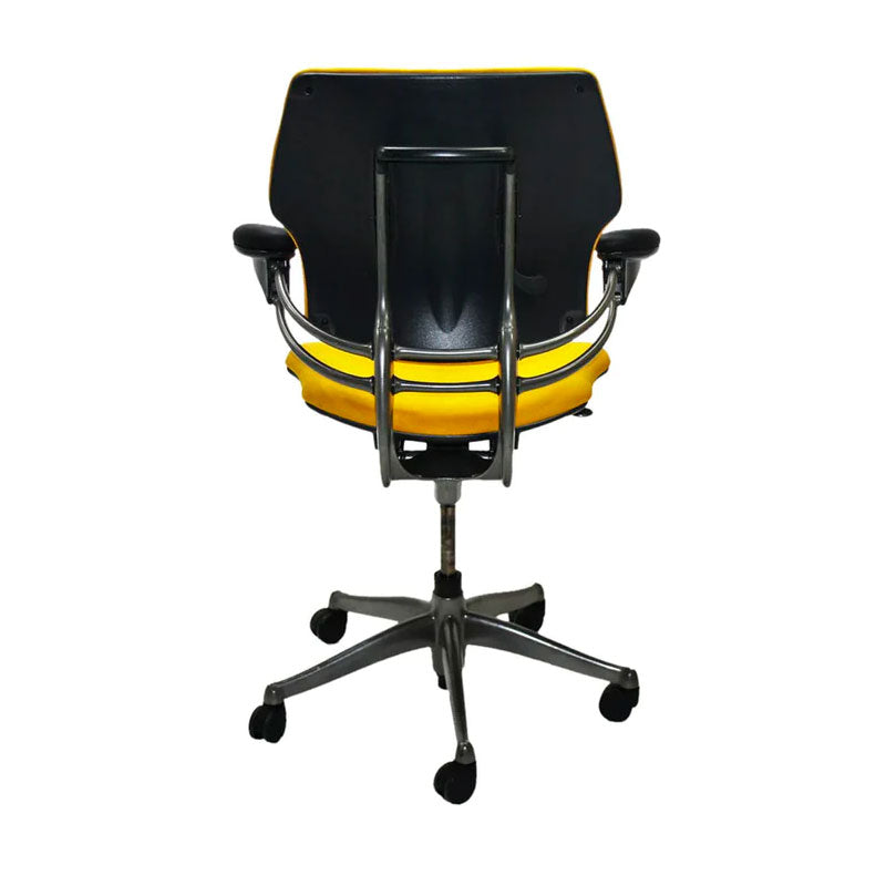 Humanscale: Freedom Task Chair aus gelbem Stoff – generalüberholt