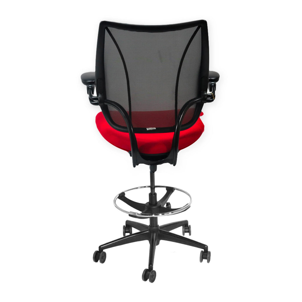 Humanscale: Liberty Draftsman Chair aus rotem Stoff – generalüberholt