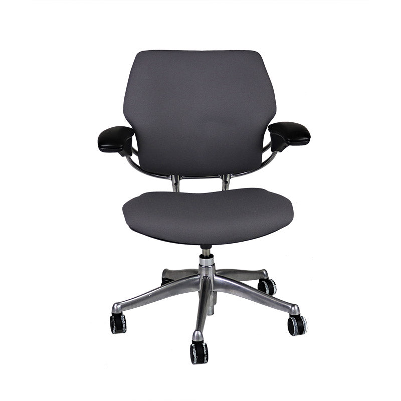 Humanscale: Freedom Task Chair aus schwarzem Stoff – generalüberholt