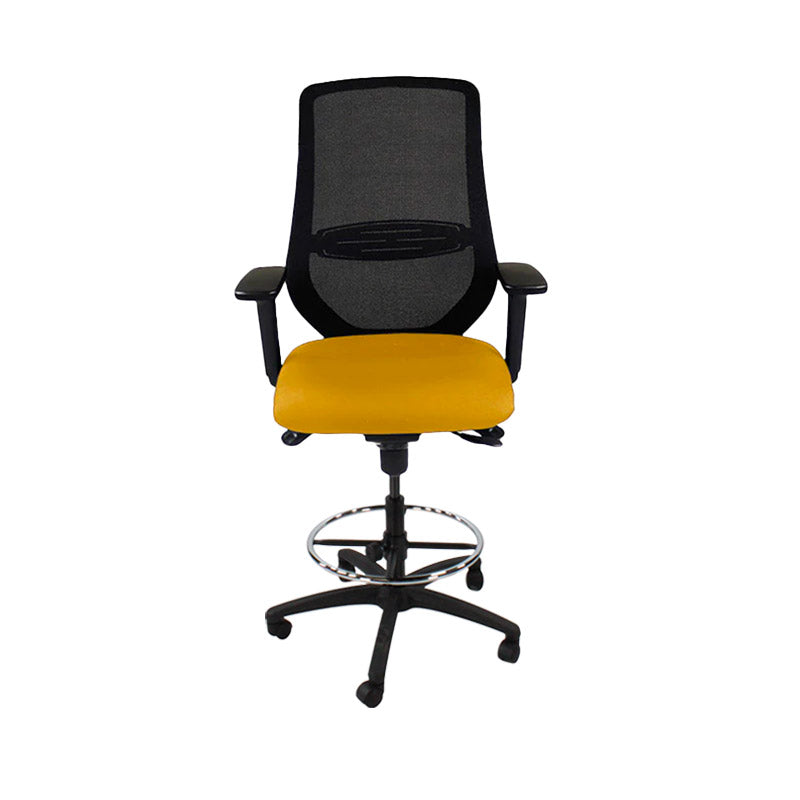 The Office Crowd: Scudo Draftsman Chair aus gelbem Stoff – renoviert