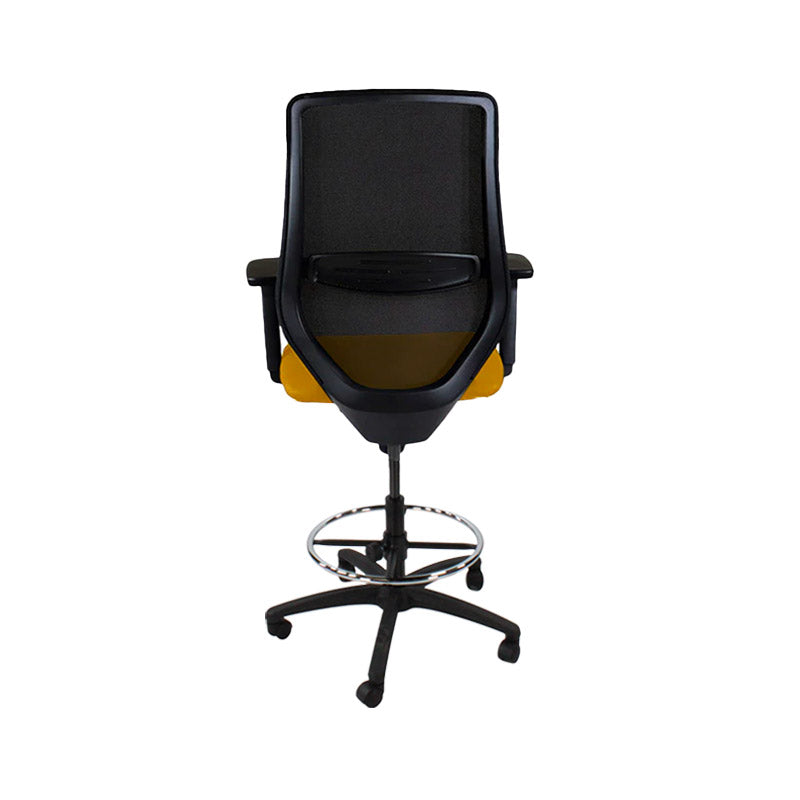 The Office Crowd: Scudo Draftsman Chair aus gelbem Stoff – renoviert