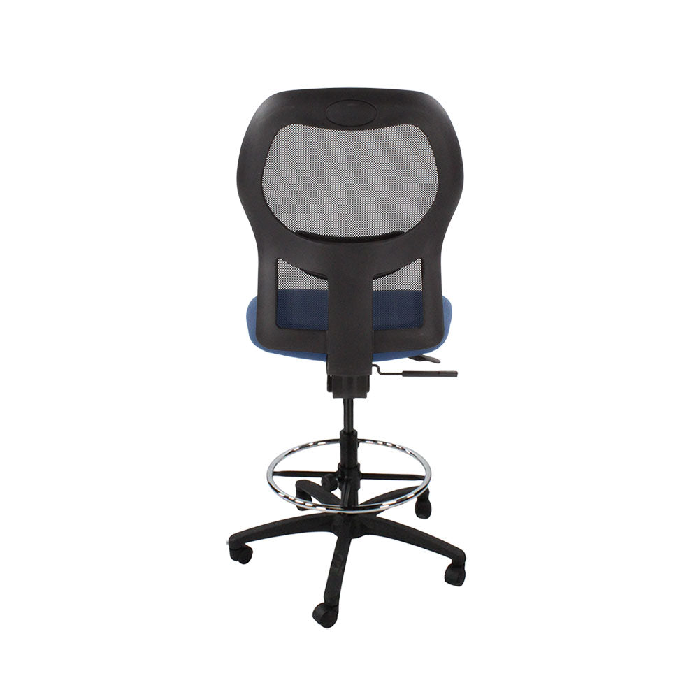 Ahrend: 160 Type Draftsman Chair ohne Armlehnen aus blauem Stoff – schwarzes Gestell – generalüberholt