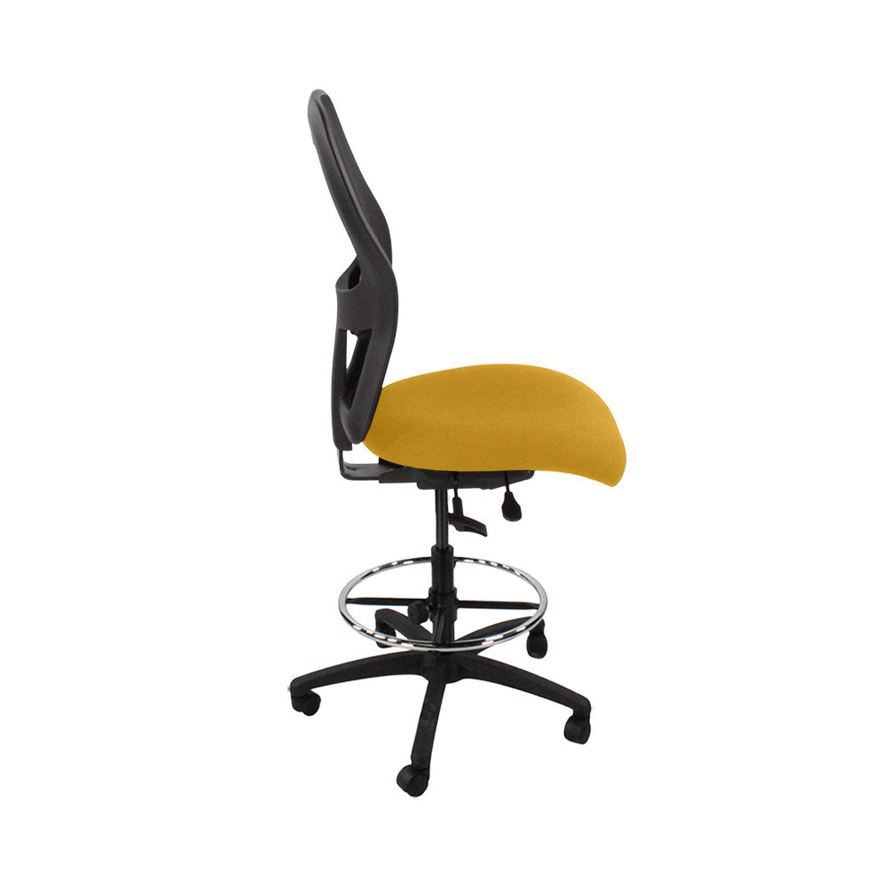 Ahrend: 160 Type Draftsman Chair ohne Armlehnen aus gelbem Stoff – schwarzes Gestell – generalüberholt