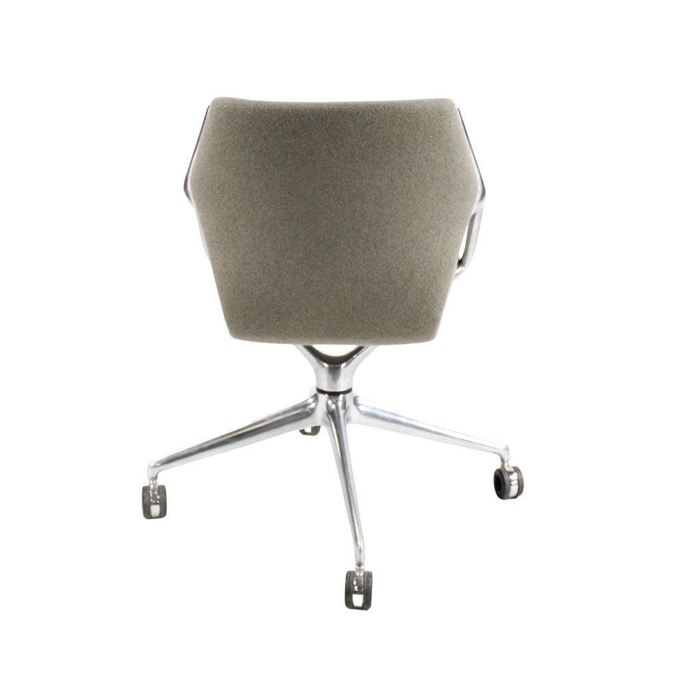 Brunner: Ray Swivel Chair 9232 in Beige Fabric - Refurbished
