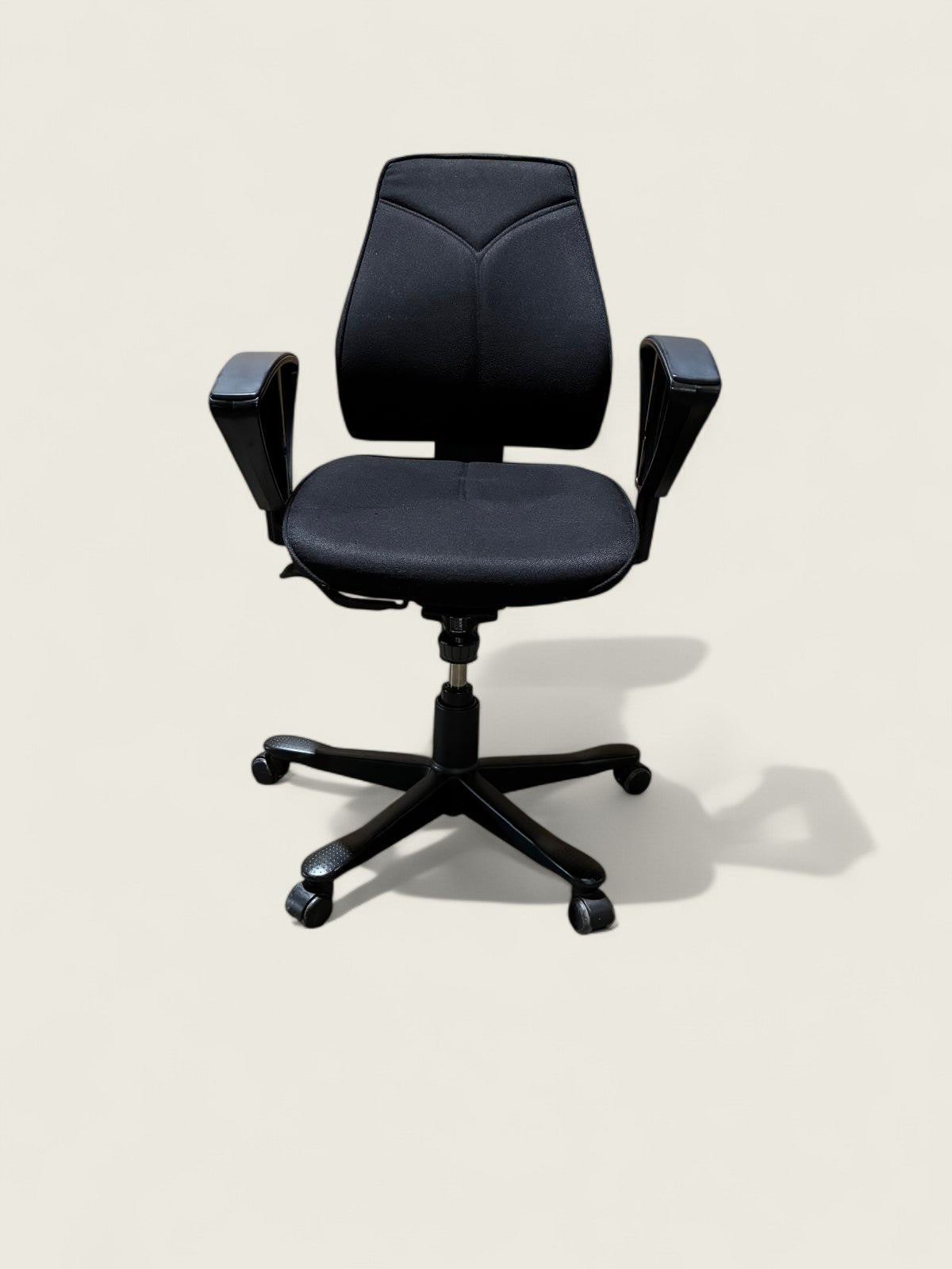 Kinnarps: Task Chair - Refurbished
