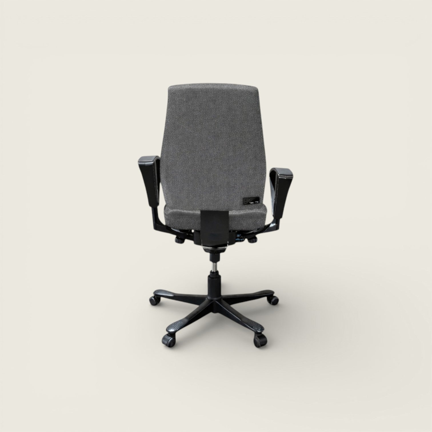Kinnarps: Grey Task Chair - Refurbished