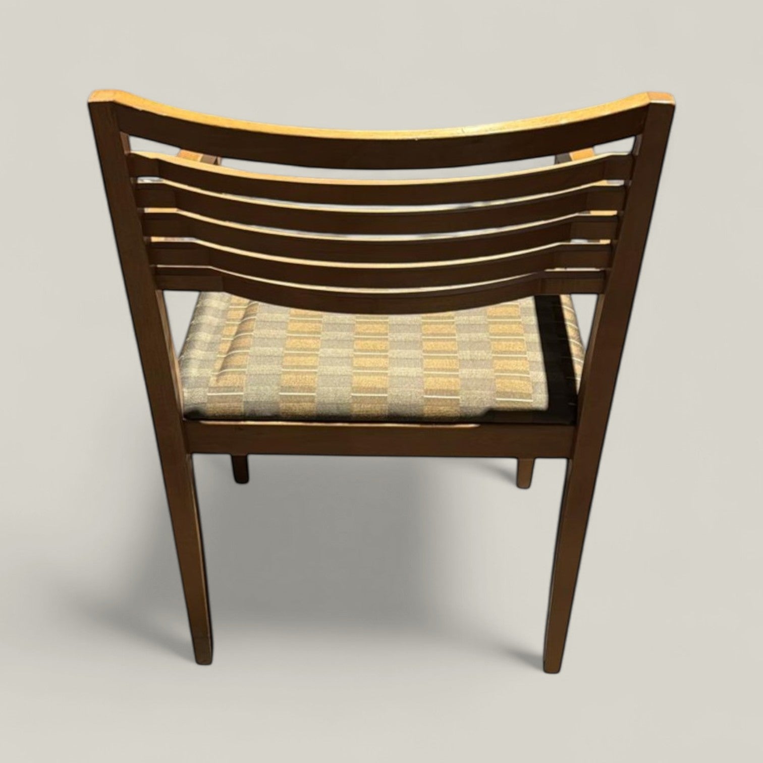 <tc>Knoll</tc> Studio: Aperture Besucherstuhl mit Holzlatten (aufgearbeitet)