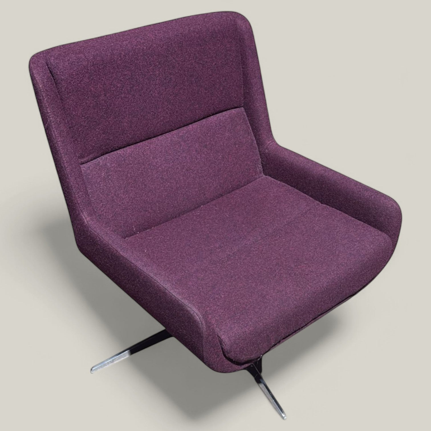 <tc>Boss Design</tc>Luge Purple Hush Lounger - Generalüberholt