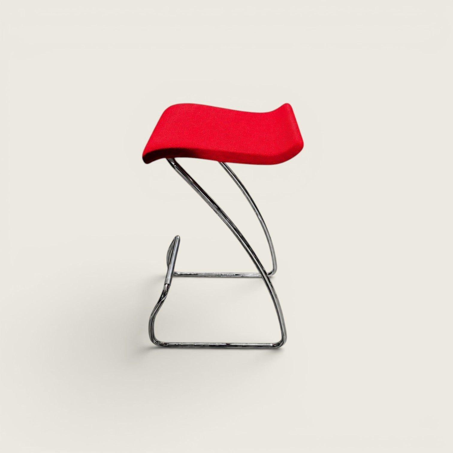 Orangebox: Perching Barhocker – generalüberholt
