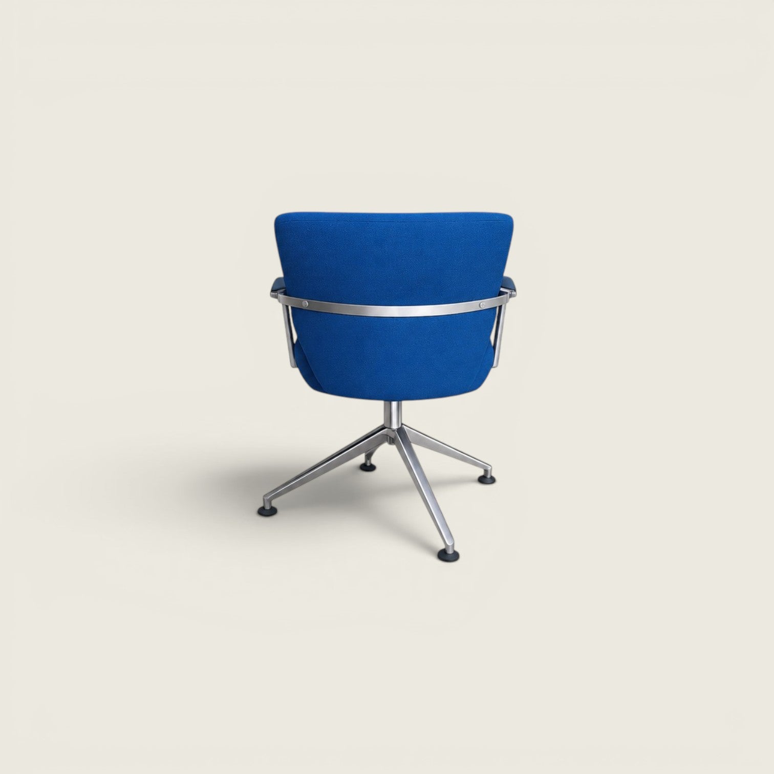 Versprechen: Zielen Sie zwei Sitzoter -Sofa in orangefarbenem Stoff - renoviert