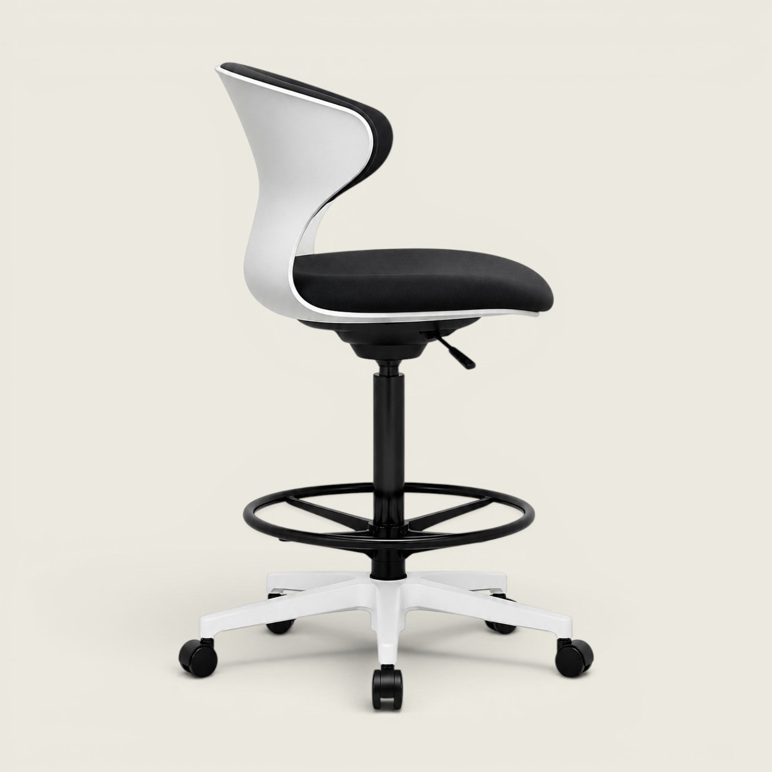 Sedus: se:flex Counter Chair in a White Back shell and Black Seat - Refurbished