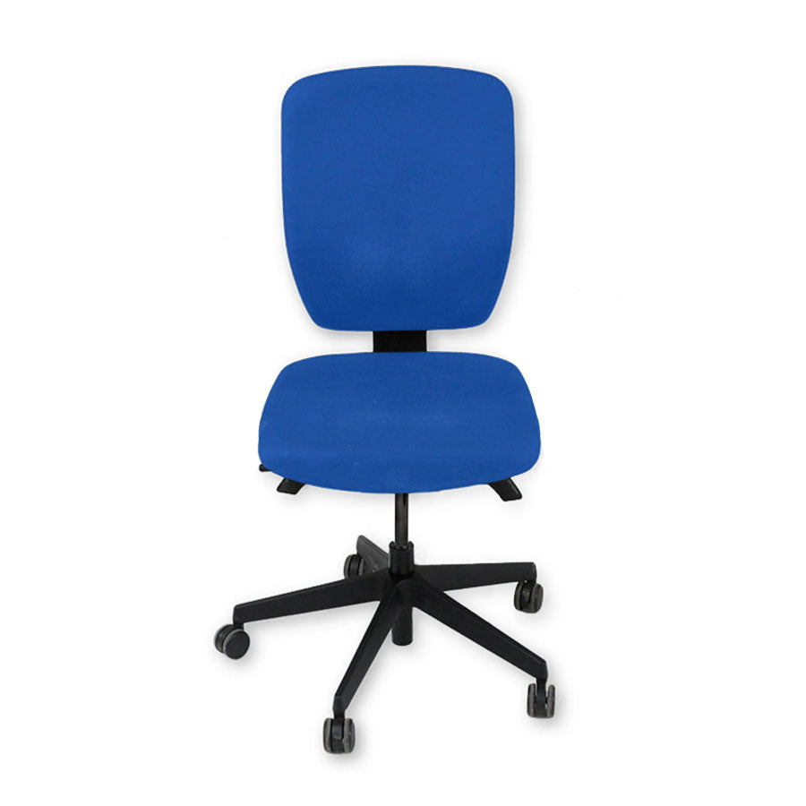 Senator: Dash Fully Adjustable Task Chair in Blue Fabric Without Arms - Refurbished