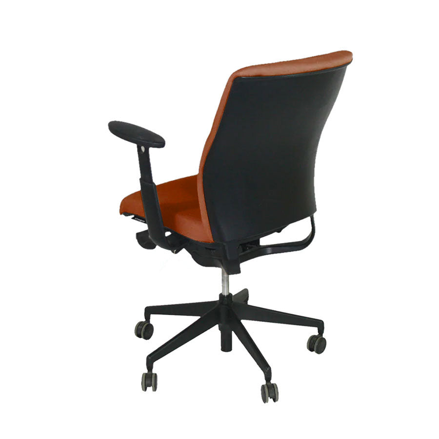 Senator: Enigma S21 Office Chair with Black Frame in Tan Leather - Refurbished