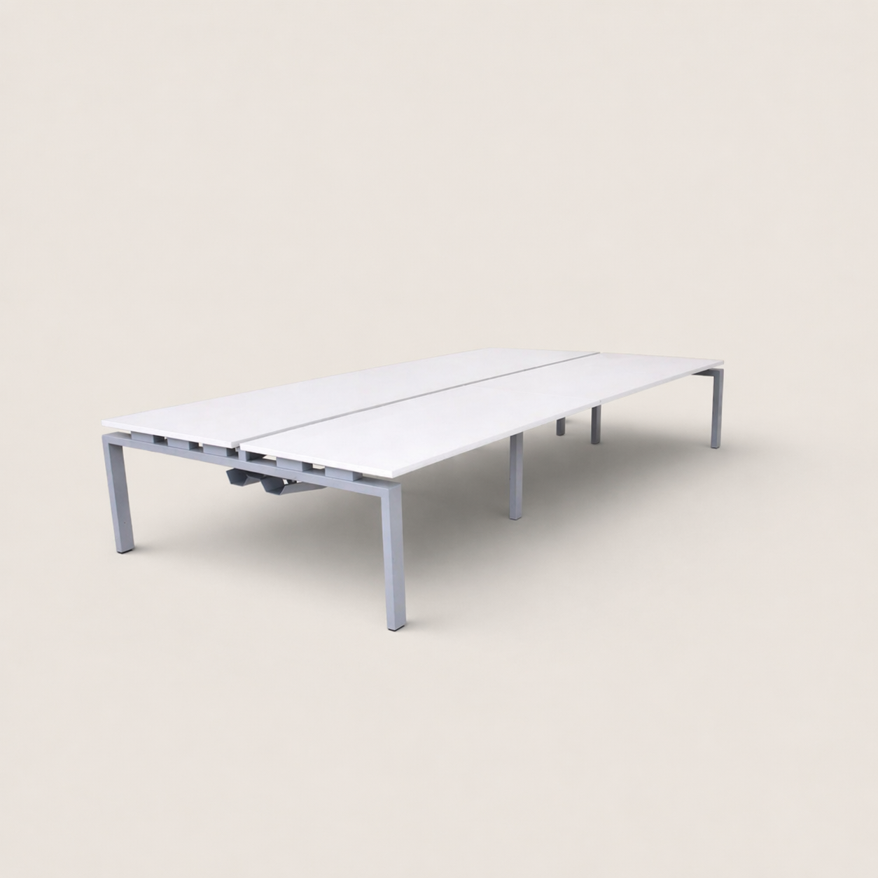 <tc>Senator</tc> Bench Desk 4 Way - 2800 mm x 1600 mm Arbeitsplatz - Generalüberholt