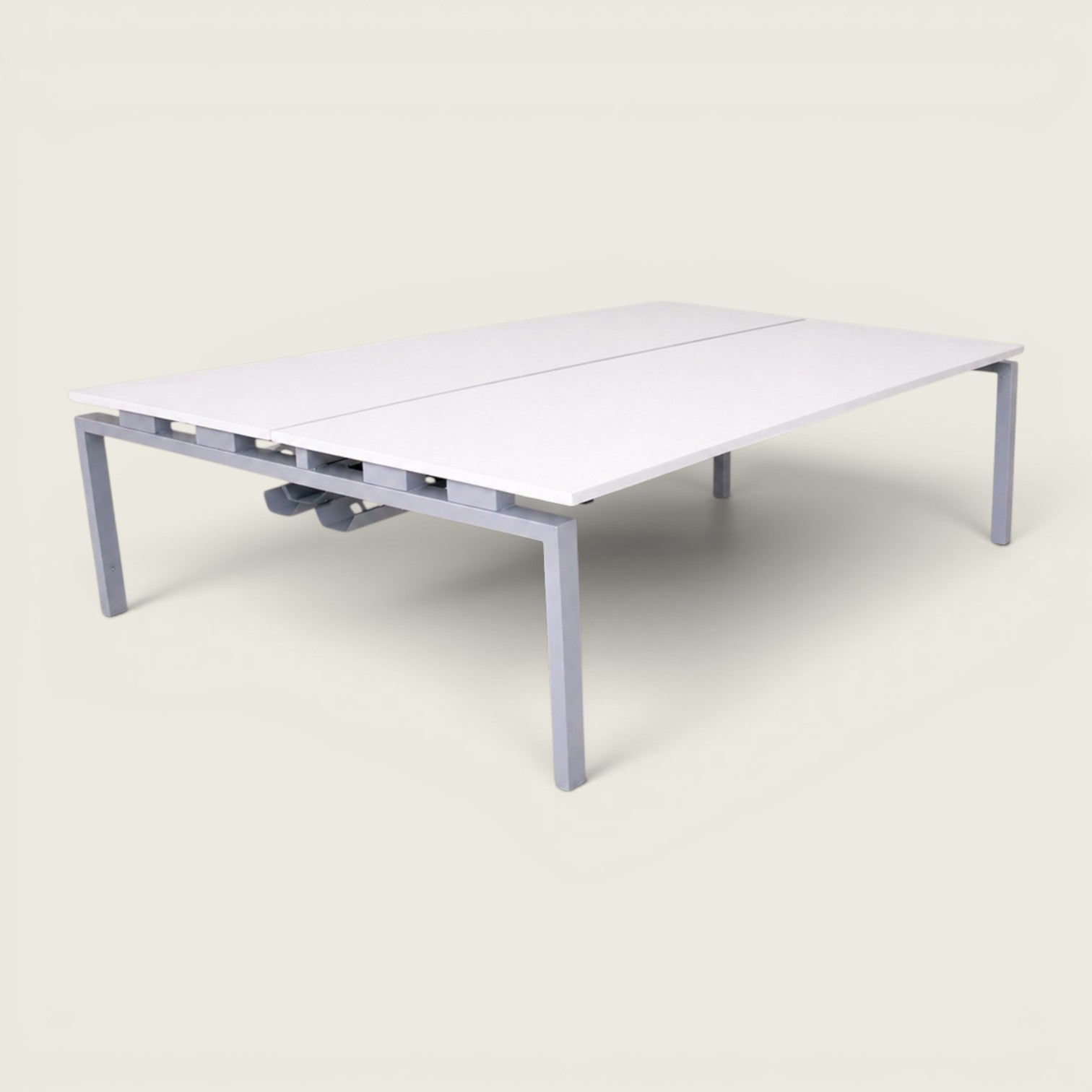 <tc>Senator</tc> Bench Desk 2 Way - 1600mm x 1600mm Workstation - Generalüberholt
