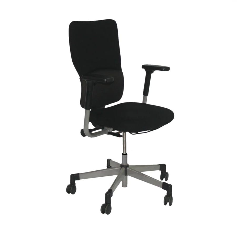 Steelcase: Lets B – Bürostuhl mit hoher Rückenlehne aus schwarzem Stoff – generalüberholt