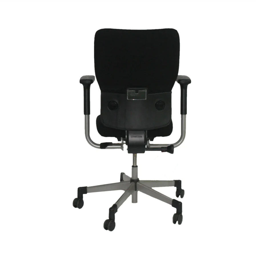 Steelcase: Lets B – Bürostuhl mit hoher Rückenlehne aus schwarzem Stoff – generalüberholt