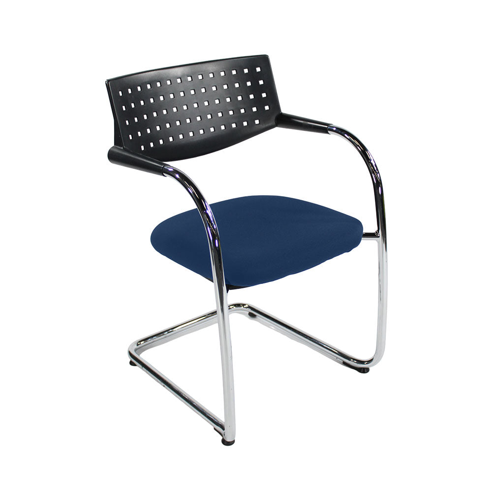 Vitra: VisaVis Meeting Chair in blauem Stoff – generalüberholt