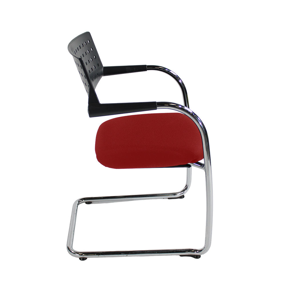 Vitra: VisaVis Meeting Chair aus rotem Stoff – generalüberholt