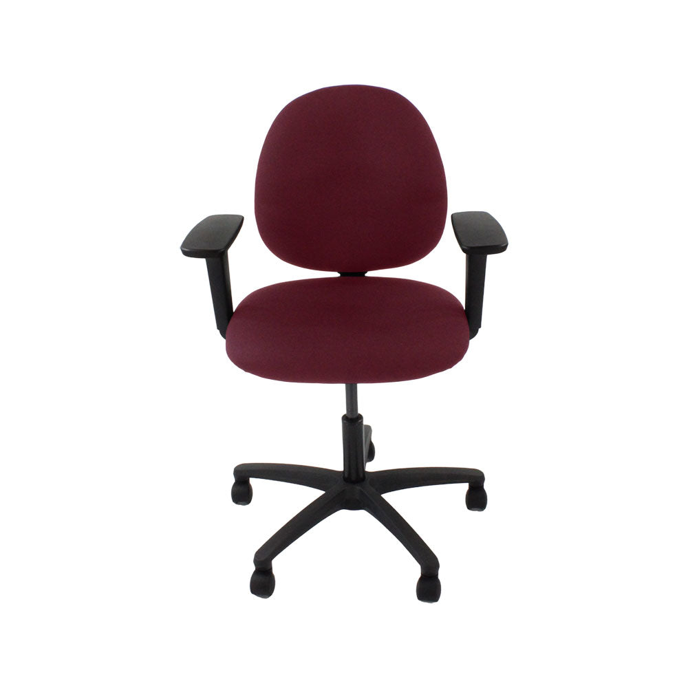 Inhaltsverzeichnis: Scoop Operator Chair aus burgunderfarbenem Leder – generalüberholt